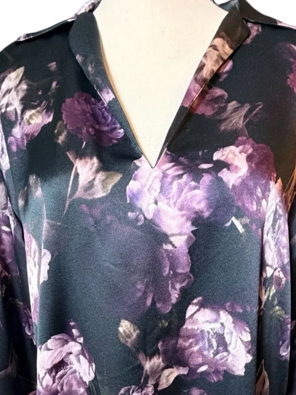 Vince Night Garden 100% Silk Popover Blouse Purple Floral Lapel Collar Size SM